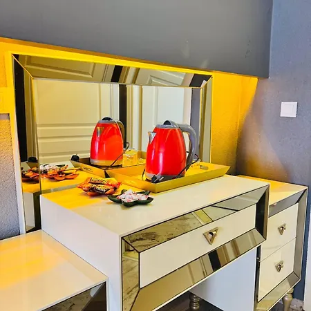 Elisa Hotel Bed & Breakfast