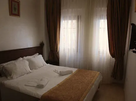 Elisa Hotel 2*