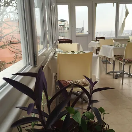 Elisa فندق مبيت وإفطار