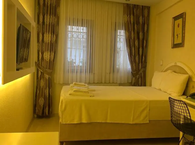 Oda ve Kahvaltı Elisa İstanbul