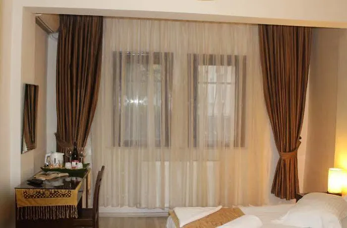 Oda ve Kahvaltı Elisa İstanbul